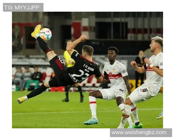 乌赖堡与门兴对决揭示德甲新赛季的激烈竞争与球队实力的较量