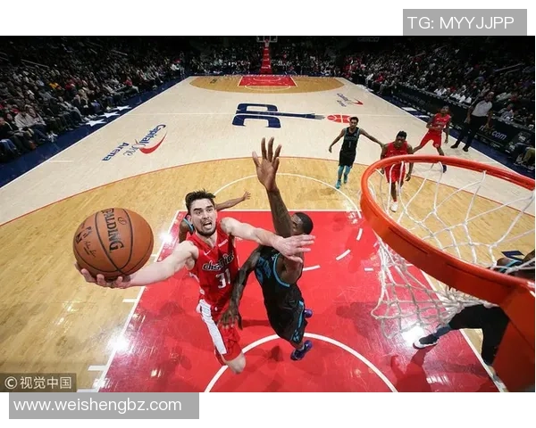 华盛顿奇才与夏洛特黄蜂的激烈对决揭示NBA东部赛季新动态 华盛顿奇才与夏洛特黄蜂的激烈对决揭示NBA东部赛季新动态